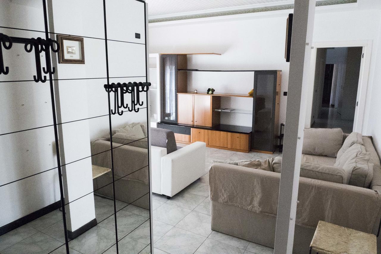 Casa Bella Fair Apartment Bologna Bagian luar foto
