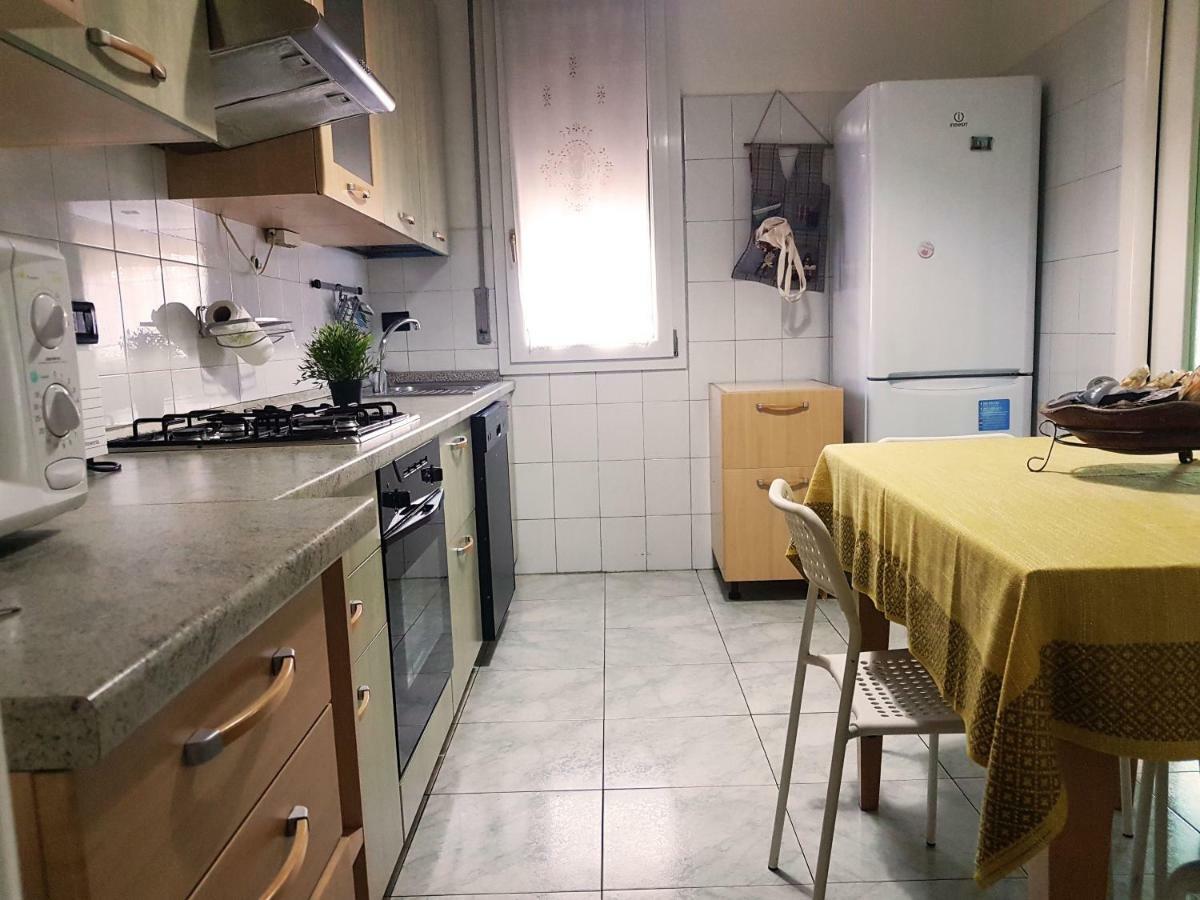 Casa Bella Fair Apartment Bologna Bagian luar foto